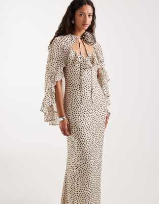Pretty Lavish 2 In White