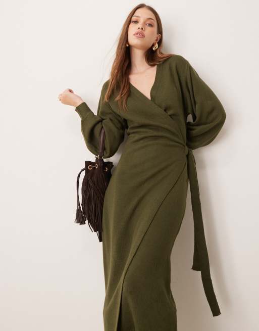 Pretty Lavish - Beau - Vestito avvolgente in maglia color oliva con gonna al polpaccio
