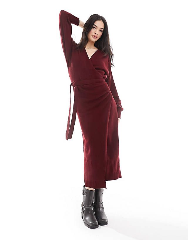 Pretty Lavish - beau wrap knit dress with tie waist in plum