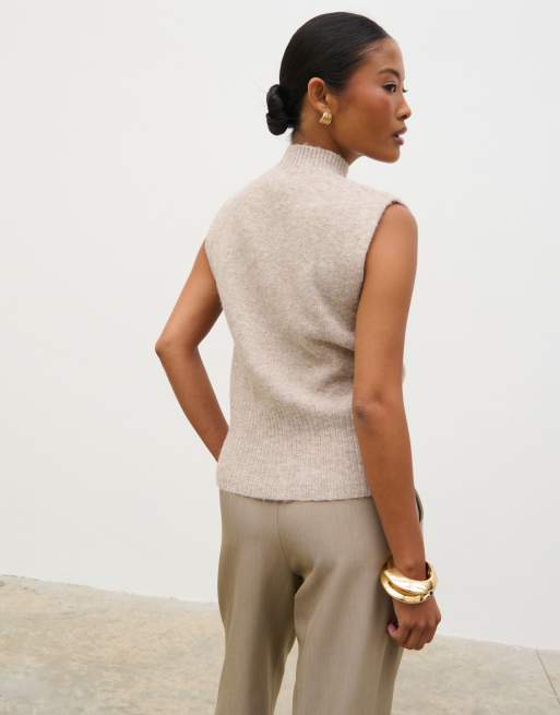 Pretty Lavish – Beige, stickad och ärmlös tröja med hög krage, 3 av 3