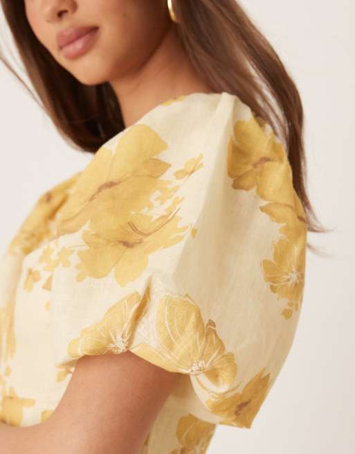 Pretty Lavish – Bette – Midaxi-Kleid in Gelb mit Blumenmuster und Puffärmeln, 3 von 4