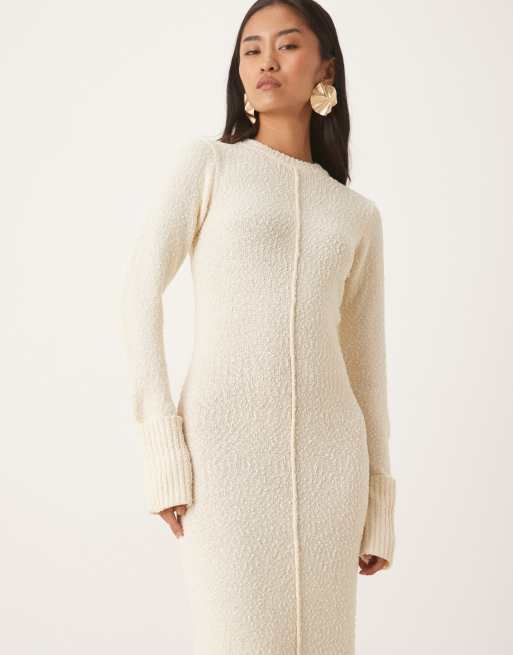Pretty Lavish boucle knit midaxi dress in cream, 3 of 4