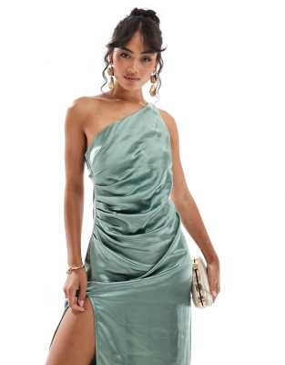 Pretty Lavish - L'invitée - Amelia - Robe longue asymétrique en satin à fronces - Eucalyptus