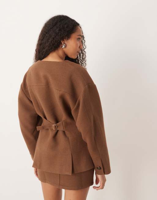 Pretty Lavish – Brun, figursydd jacka utan krage med markerad midja, del av set, 4 av 4