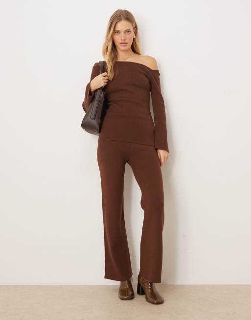 Pretty Lavish – Brun, stickad topp i lång modell med båtringning, del av set, 4 av 4