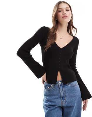 button front fitted cardigan in black