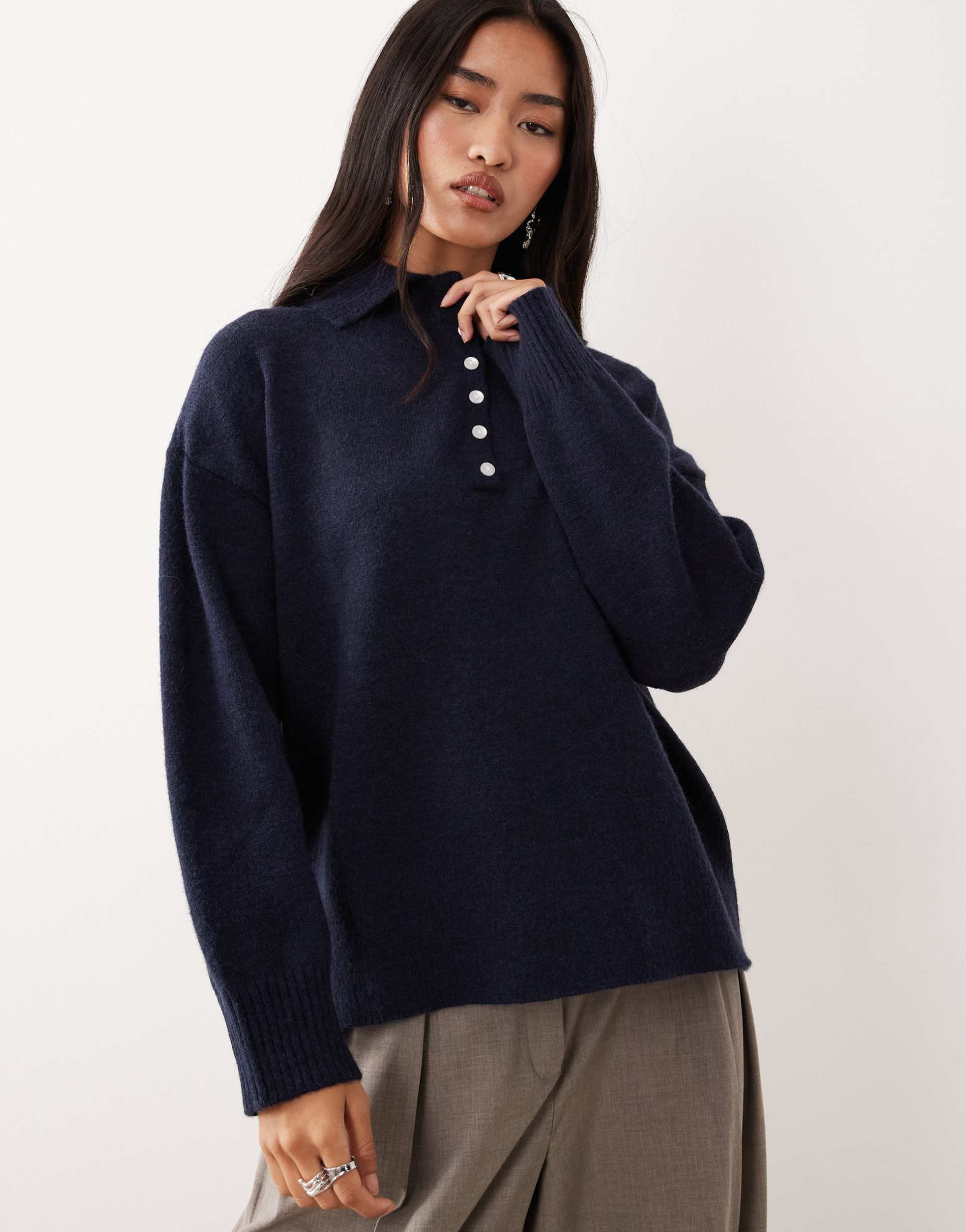 pretty lavish button placket relaxed knit polo sweater in navy