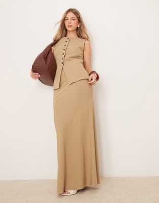 Pretty Lavish Womens Jean Fitted Woven Waistcoat Camel In Neutral