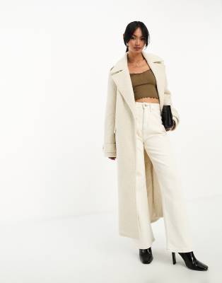 Pretty Lavish - Cappotto oversize in bouclé color crema