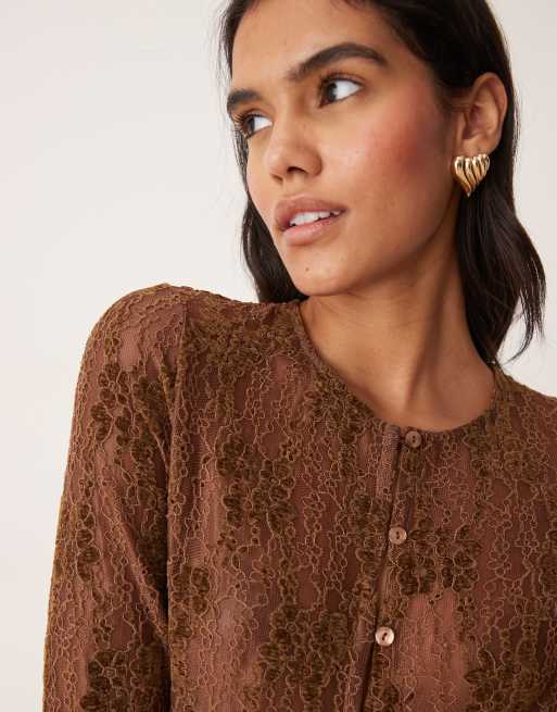 Pretty Lavish - Cardigan marrone cioccolato in pizzo in coordinato, 3 di 4