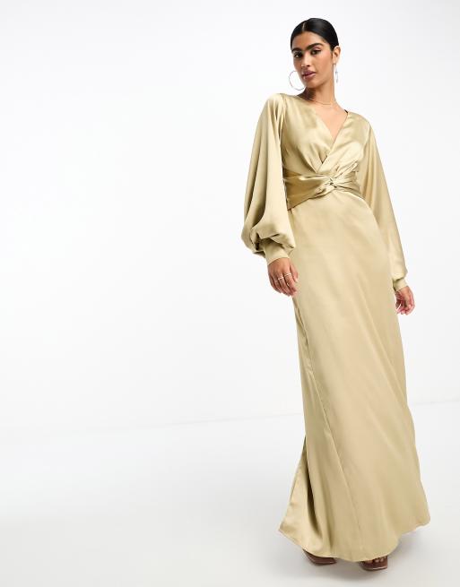 Pretty Lavish - Champagnefarvet maxikjole med snoning foran i satin, 3 af 4