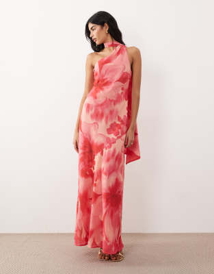 Pretty Lavish - Chiffon-Maxikleid mit One-Shoulder-Träger, Schalkragen und rotem Blumenmuster