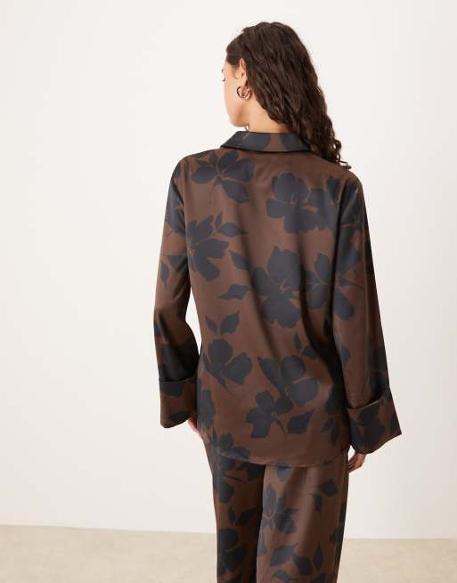 Pretty Lavish - Chokoladebrun og oversized skjorte med abstrakt print - Del af sæt, 4 af 4