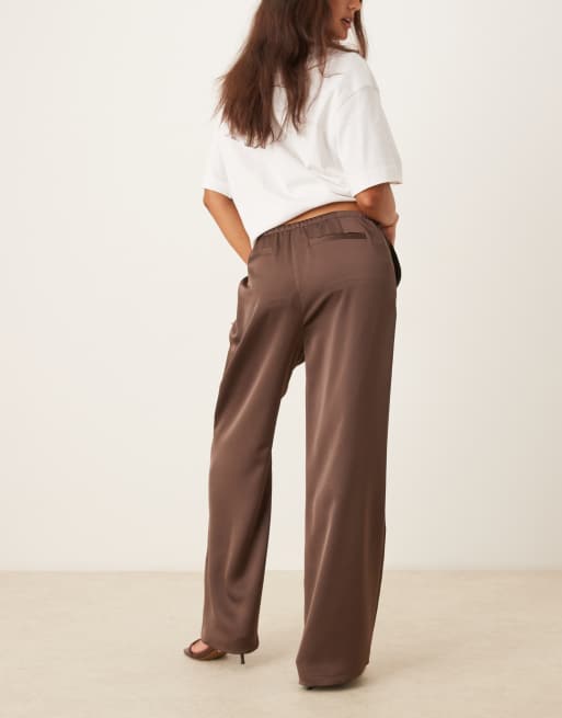 Pretty Lavish - Chokoladebrune bukser med løbesnor i satin, 4 af 4