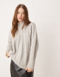 [Pretty Lavish] Pretty Lavish chunky cable knit jumper in light grey-White M Light Grey