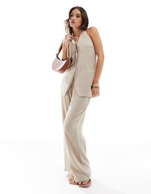 Pretty Lavish - Coordinato con gilet taglio lungo e pantaloni color tortora