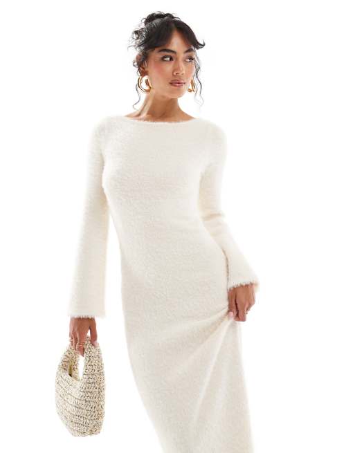 Pretty Lavish - Cremehvid midaxi-kjole med knapper i vamset strik