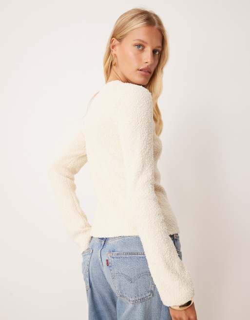 Pretty Lavish - Cremehvid strikket cardigan med knapper i bouclé, 2 af 4