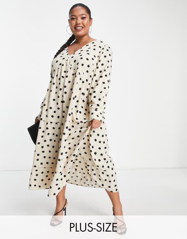 Pretty Lavish Curve - balloon sleeve midi dress in beige polka dot print