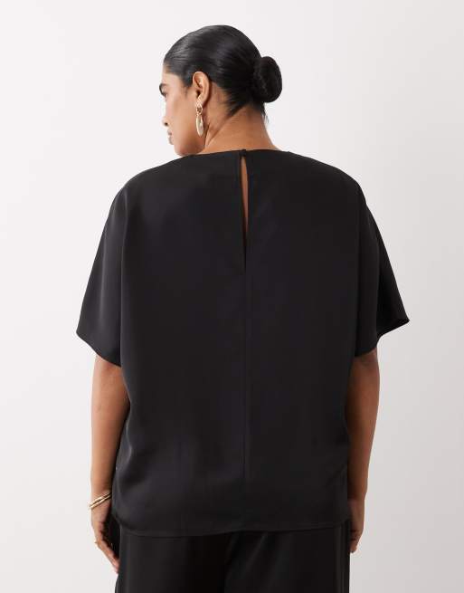 Pretty Lavish Curve – Breya – Czarny satynowy top o pudełkowym kroju, 4 z 4