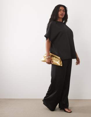 Pretty Lavish Curve Breya Satin Boxy Top In Black