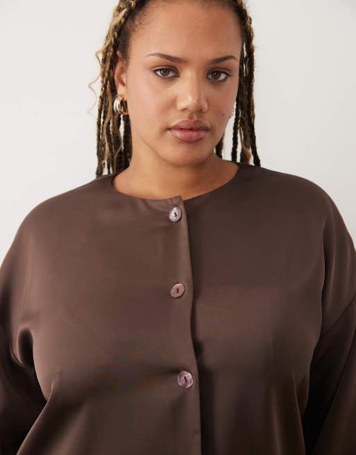 Pretty Lavish Curve Breya satin button through deep cuff blouse co-ord in chocolate, 2 of 4