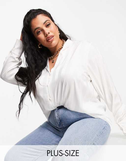 Pretty Lavish Curve - Bronte - Blouse met knopen in wit