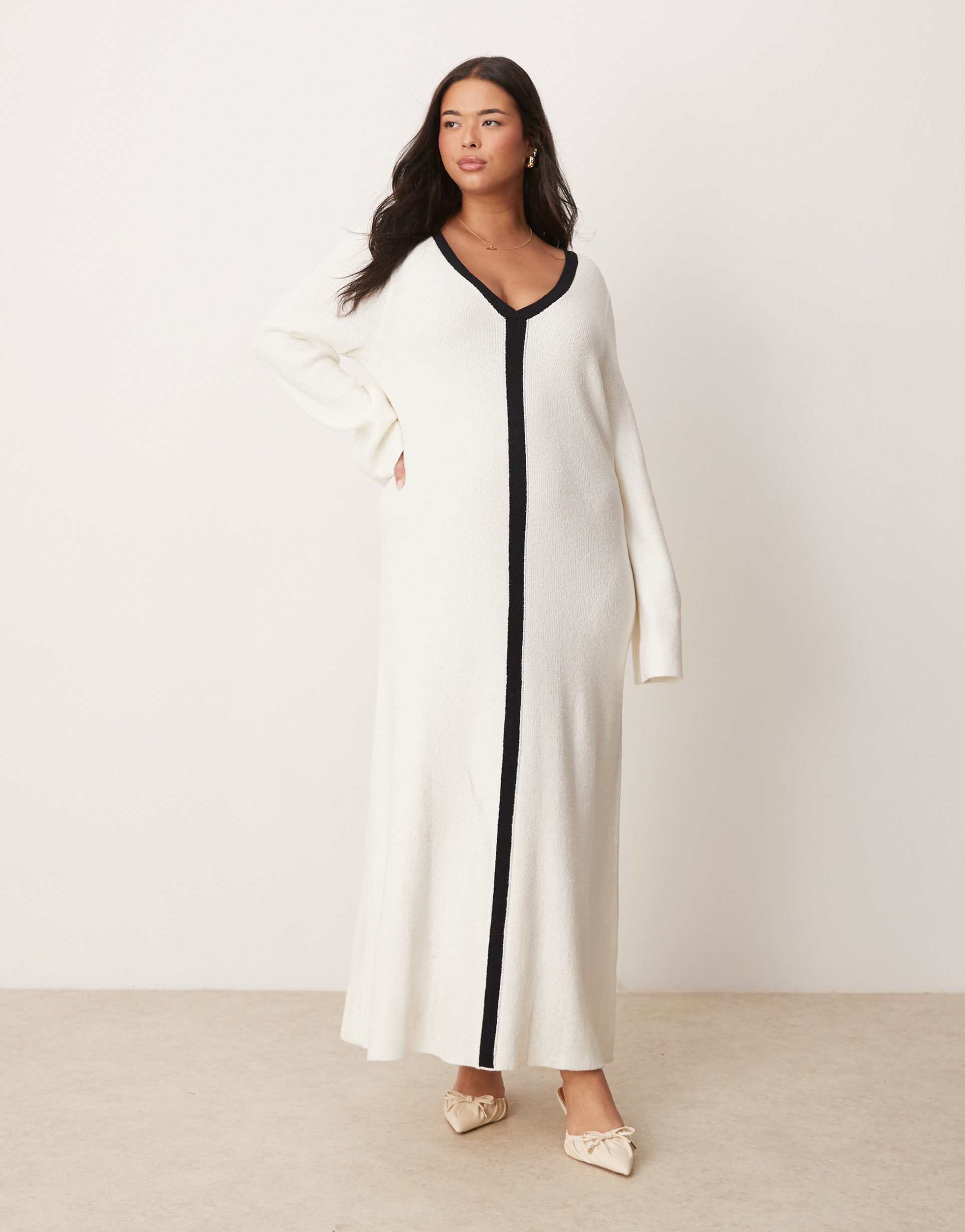 pretty lavish curve contrast seam knit midaxi dress