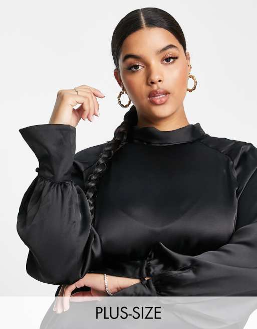 Pretty Lavish - Curve - Hoogsluitende blouse met volumineuze mouwen in zwart, deel van co-ord set