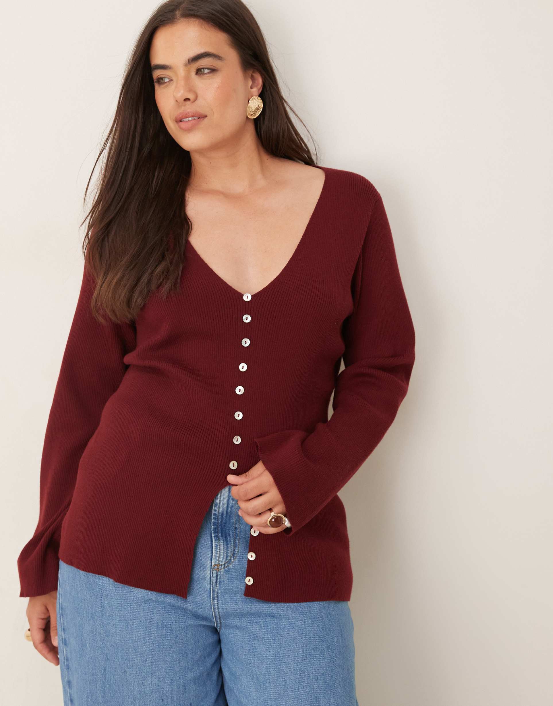 pretty lavish curve knit cardigan in wine