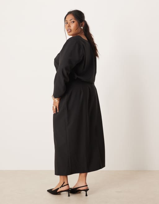 knee length dresses for ladies Golden Spotlight Plunge Long Sleeve Maxi Dress in Black | Size: L | Knit Fabric main image 1