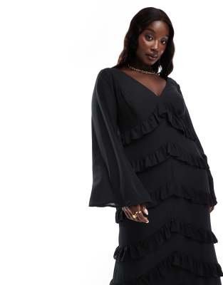 long sleeve ruffle maxi dress in black