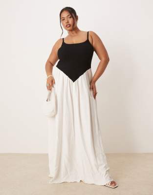 Pretty Lavish Curve - Maude - Gesmoktes Maxikleid mit Kontrastdesign in Schwarz und Cremeweiß