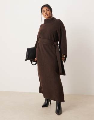 Pretty Lavish Curve - Midaxi-Kleid aus Strick in Schokobraun mit Taillenband, Rollkragen und Schlitz-Brown