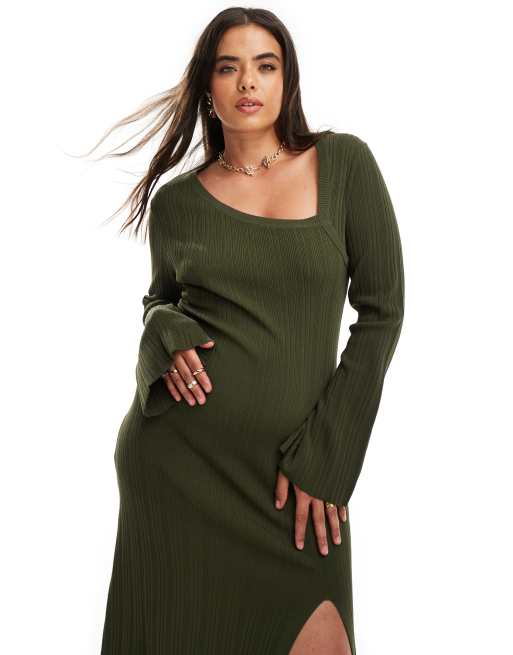 Pretty Lavish Curve – Midikleid aus olivgrünem Strickmaterial mit asymmetrischem Schnitt und Beinschlitz