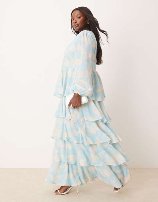 Pretty Lavish Curve – Niebieska sukienka maxi z falbankami, w kwiatowy wzór