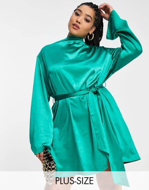 Pretty Lavish Curve - Robe courte en satin nouée à la taille - Vert émeraude