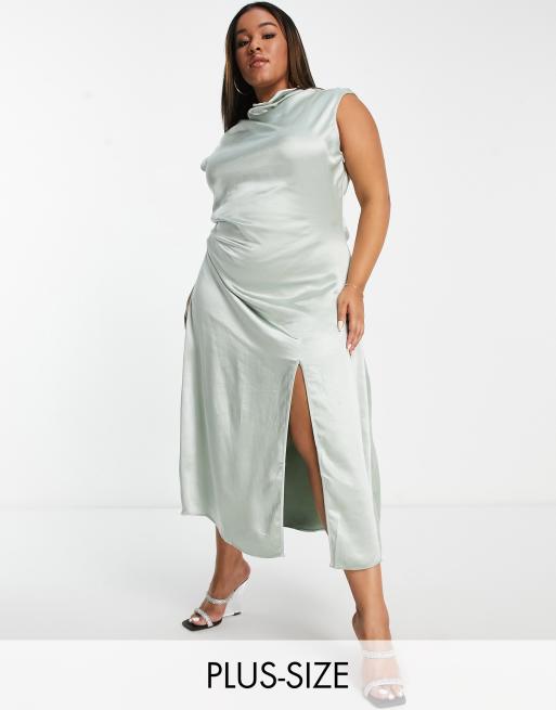 Pretty Lavish Curve - Vestito con gonna al polpaccio in raso drappeggiato color salvia