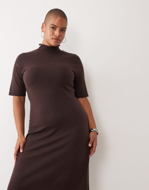 Pretty Lavish Curve vestito maxi a maglia con collo alto e maniche corte in chocolate, 2 di 4