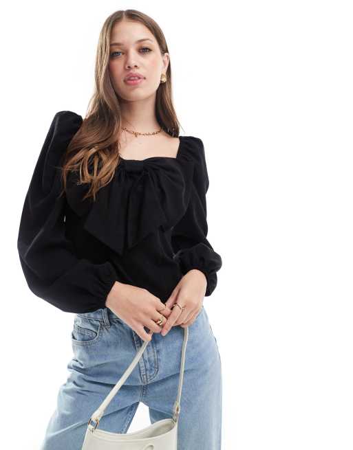 Pretty Lavish – Czarny top z dużą kokardą