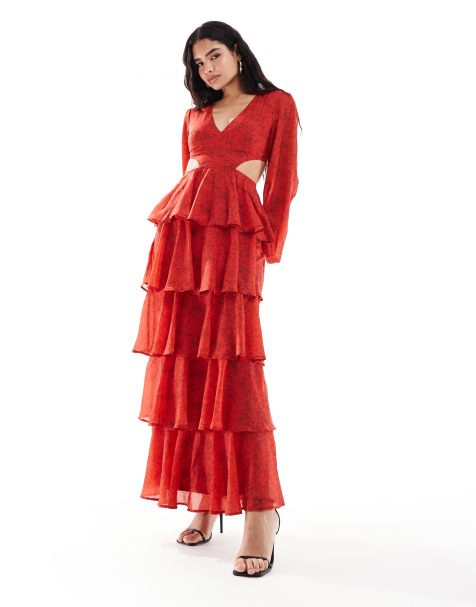Pretty Lavish – Czerwona sukienka maxi z długimi rękawami i wycięciem - view 1