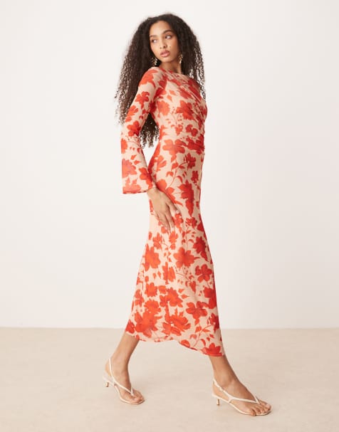 Pretty Lavish - Ethel - Midaxi jurk van jersey met lange mouwen in rode bloemenprint - view 1