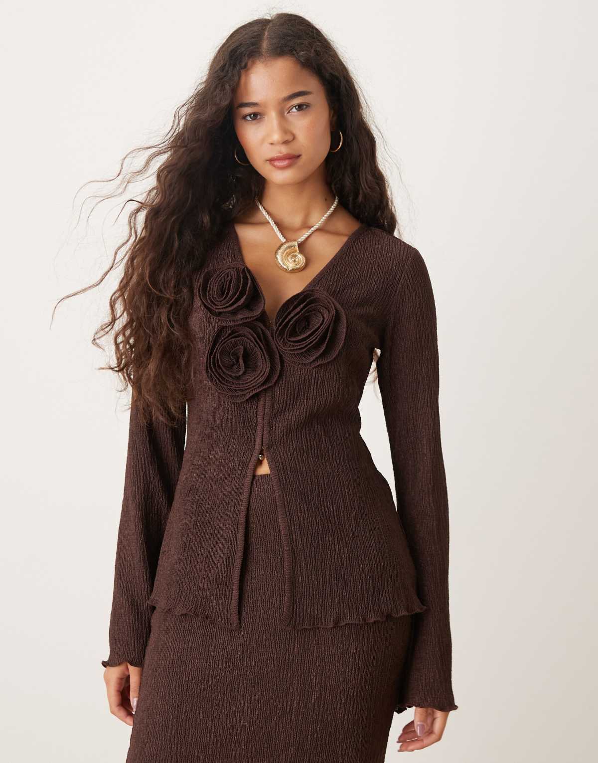 Pretty Lavish Evalina crinkle corsage top co-ord in brown