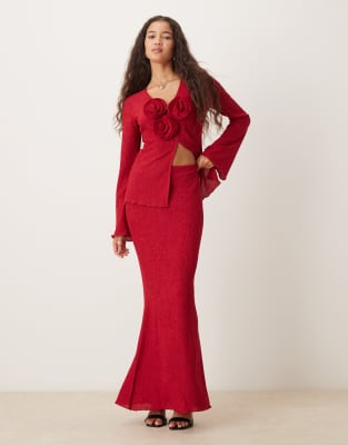 Pretty Lavish - Evalina - Maxirock in Rot mit Knitterstruktur, Kombiteil
