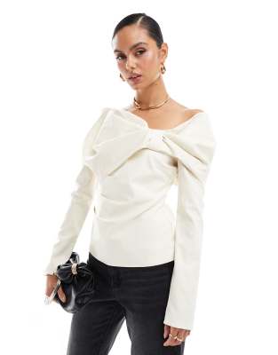 exaggerated bow top in cream-White