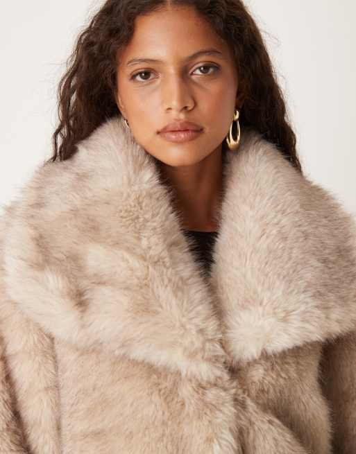 Pretty Lavish faux fur coat in stone, 3 of 4