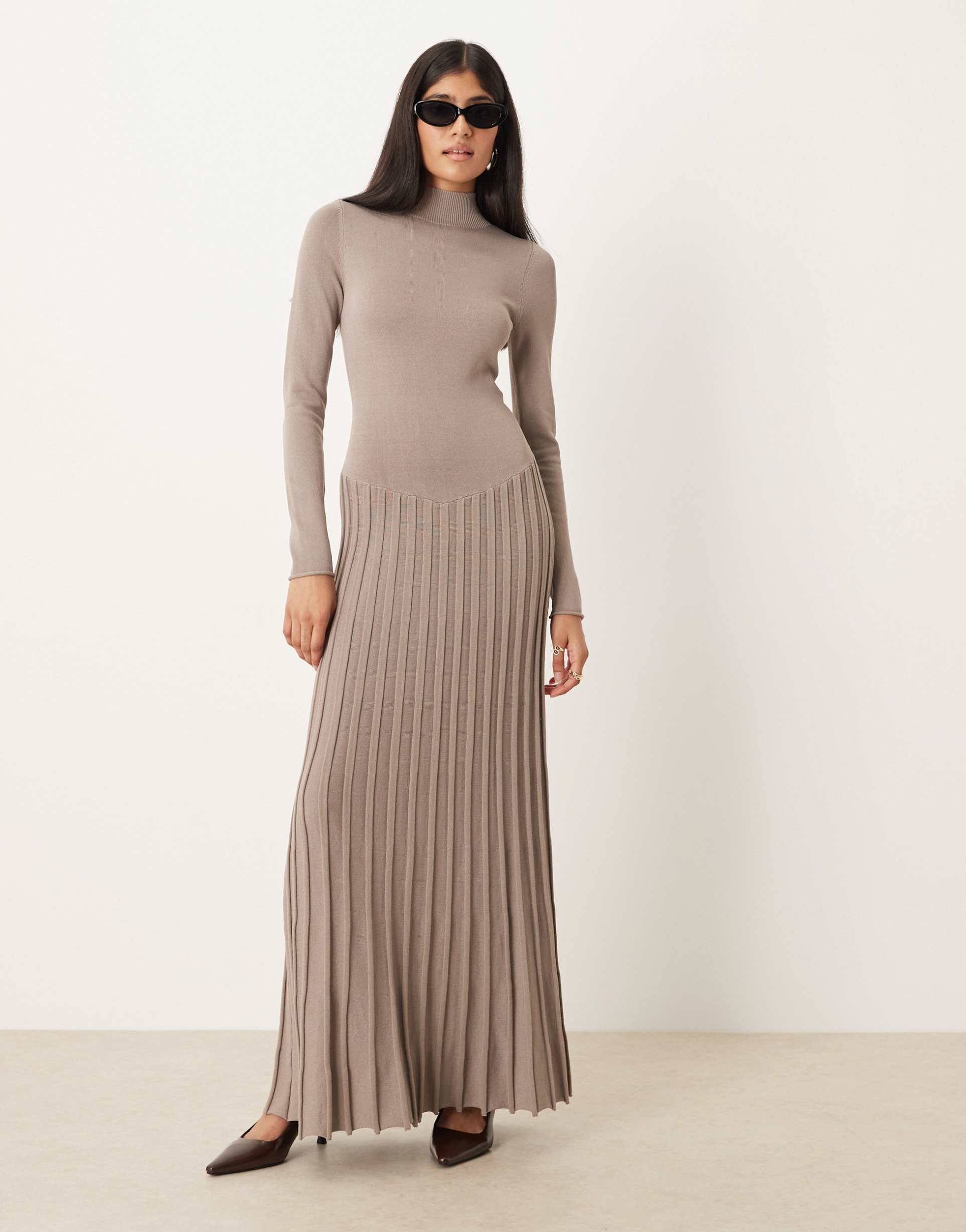 pretty lavish fine knit drop hem pleated maxi dress in taupe
