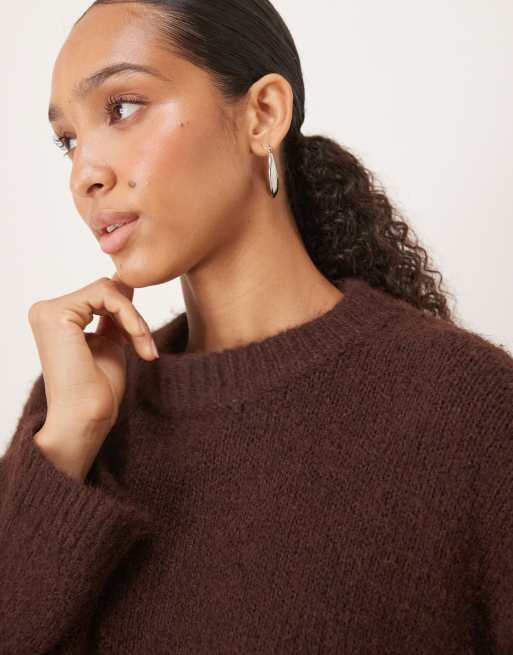 Pretty Lavish fluffy knit crewneck relaxed jumper in brown, 2 of 4