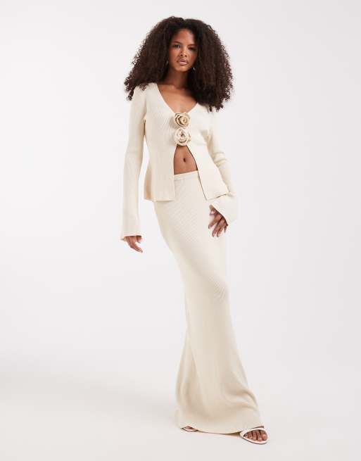 Pretty Lavish - Gebreid vest met corsage in stone, deel van co-ord set, 2 van 4