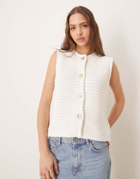 Pretty Lavish – Gehäkelte Weste in Creme - view 1